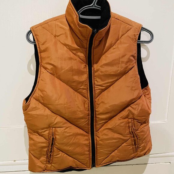 Rust Orange Puffer Vest - SM - Picture 2 of 4